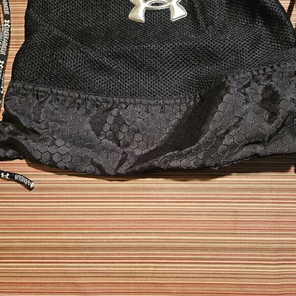Under Armour Mesh Backpack Gym Bag Drawstring Black - Picture 8 of 8